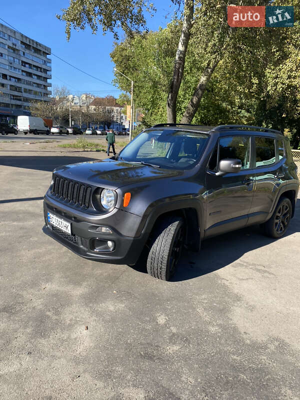 Позашляховик / Кросовер Jeep Renegade 2016 в Львові