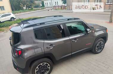 Позашляховик / Кросовер Jeep Renegade 2016 в Дубні