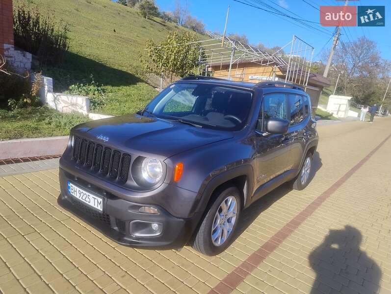 Внедорожник / Кроссовер Jeep Renegade 2018 в Черноморске