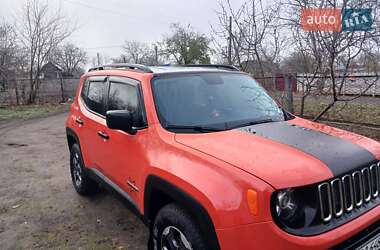 Внедорожник / Кроссовер Jeep Renegade 2017 в 