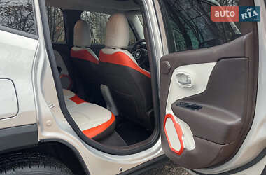 Внедорожник / Кроссовер Jeep Renegade 2015 в Павлограде