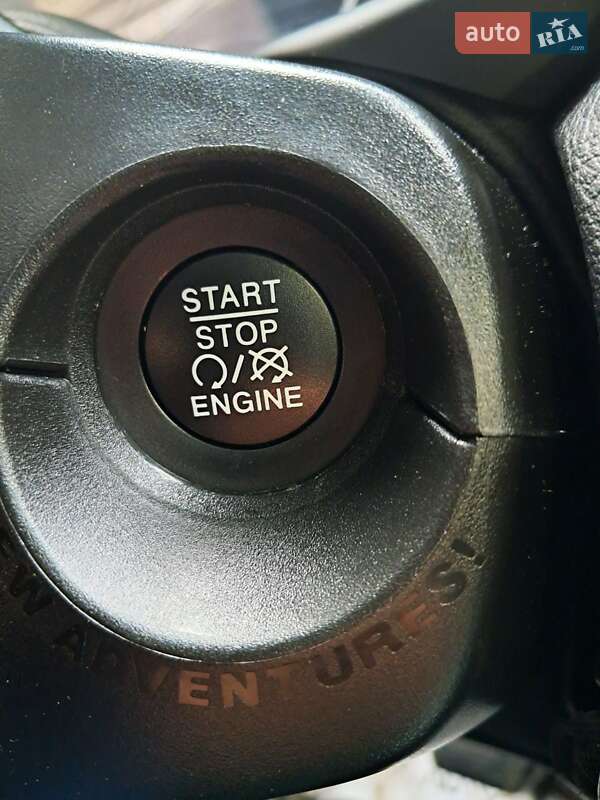 Позашляховик / Кросовер Jeep Renegade 2020 в Харкові