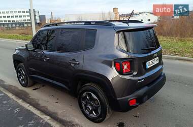 Позашляховик / Кросовер Jeep Renegade 2016 в Василькові