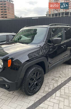 Внедорожник / Кроссовер Jeep Renegade 2018 в 