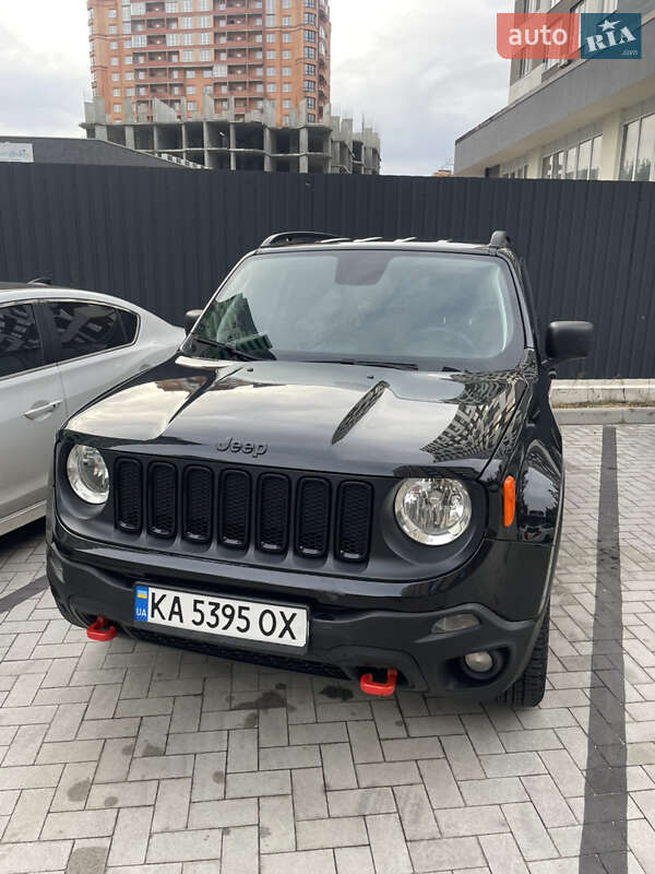 Внедорожник / Кроссовер Jeep Renegade 2018 в 