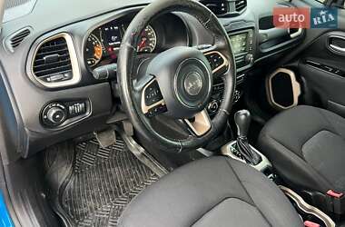 Позашляховик / Кросовер Jeep Renegade 2015 в 