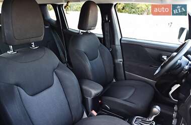 Позашляховик / Кросовер Jeep Renegade 2019 в 