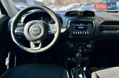 Внедорожник / Кроссовер Jeep Renegade 2018 в 