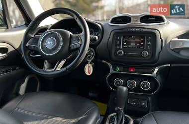 Позашляховик / Кросовер Jeep Renegade 2015 в 