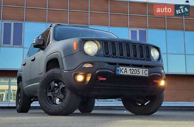 Внедорожник / Кроссовер Jeep Renegade 2016 в 