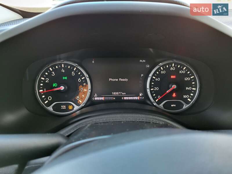 Позашляховик / Кросовер Jeep Renegade 2016 в Києві