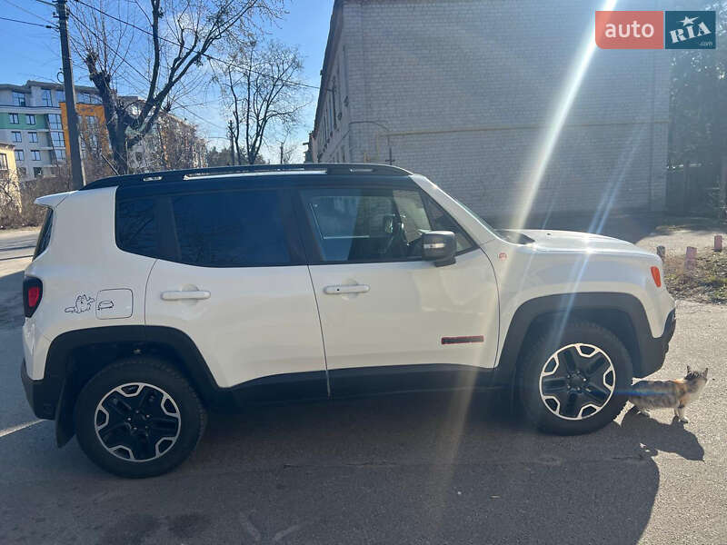 Внедорожник / Кроссовер Jeep Renegade 2016 в Киеве