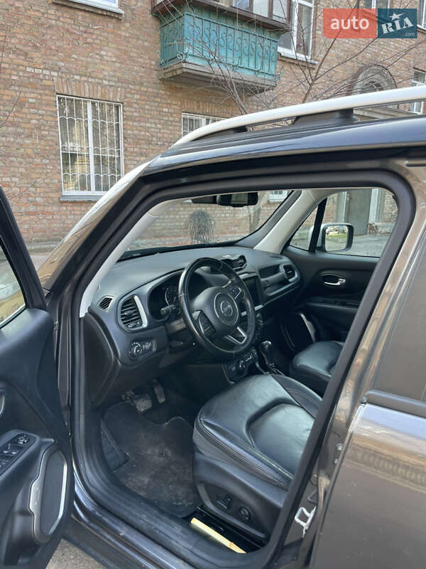 Внедорожник / Кроссовер Jeep Renegade 2018 в Киеве фото 10 Внедорожник / Кроссовер Jeep Renegade 2018 в Киеве