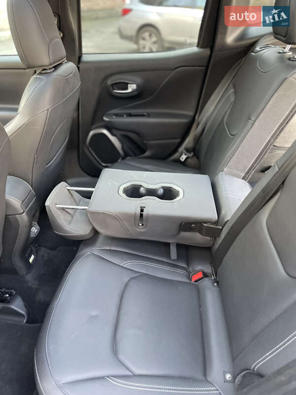 Внедорожник / Кроссовер Jeep Renegade 2018 в Киеве фото 14 Внедорожник / Кроссовер Jeep Renegade 2018 в Киеве