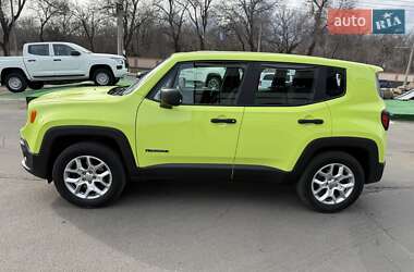 Внедорожник / Кроссовер Jeep Renegade 2018 в 