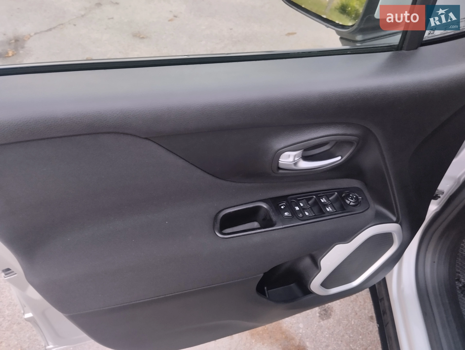 2019 Jeep Renegade - мініатюра 12