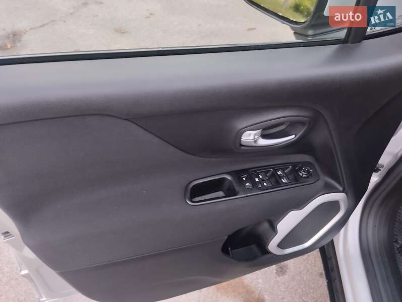 Внедорожник / Кроссовер Jeep Renegade 2019 в Житомире фото 12 Внедорожник / Кроссовер Jeep Renegade 2019 в Житомире