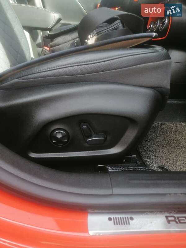 Позашляховик / Кросовер Jeep Renegade 2017 в Києві