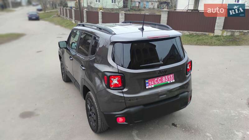 Внедорожник / Кроссовер Jeep Renegade 2018 в Дубно
