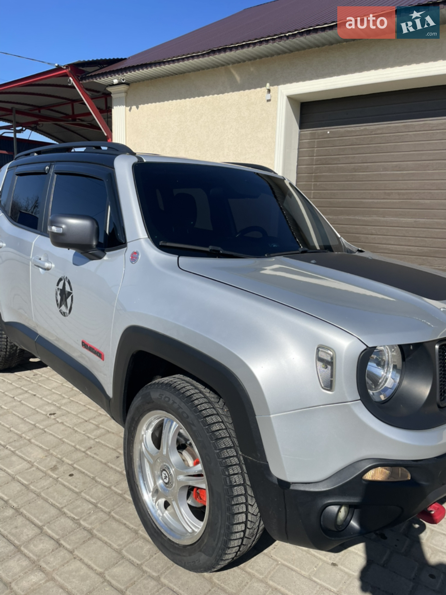 2017 Jeep Renegade - мініатюра 3