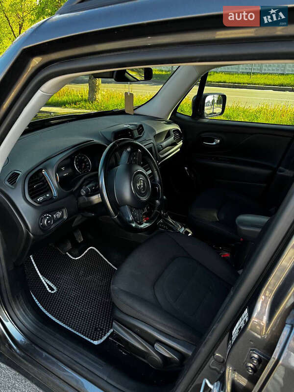 Внедорожник / Кроссовер Jeep Renegade 2017 в Львове