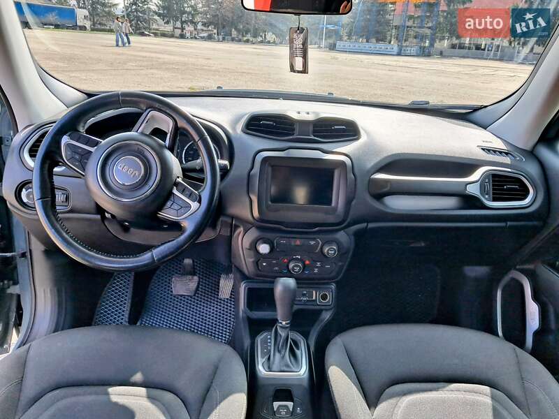 Внедорожник / Кроссовер Jeep Renegade 2018 в Валках