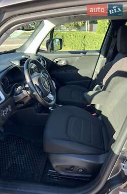 Внедорожник / Кроссовер Jeep Renegade 2020 в 
