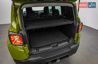 Внедорожник / Кроссовер Jeep Renegade 2016 в 