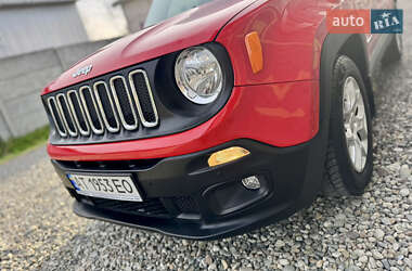 Внедорожник / Кроссовер Jeep Renegade 2016 в 
