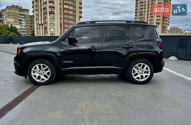 Внедорожник / Кроссовер Jeep Renegade 2016 в 
