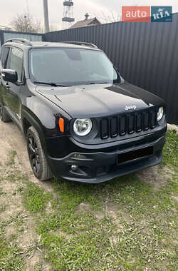 Внедорожник / Кроссовер Jeep Renegade 2016 в 