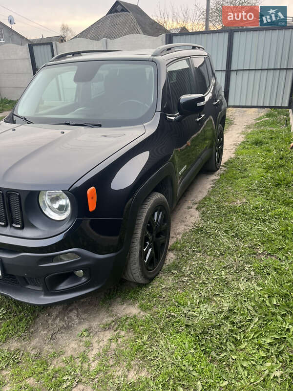 Внедорожник / Кроссовер Jeep Renegade 2016 в Полтаве