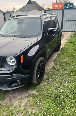 Внедорожник / Кроссовер Jeep Renegade 2016 в 