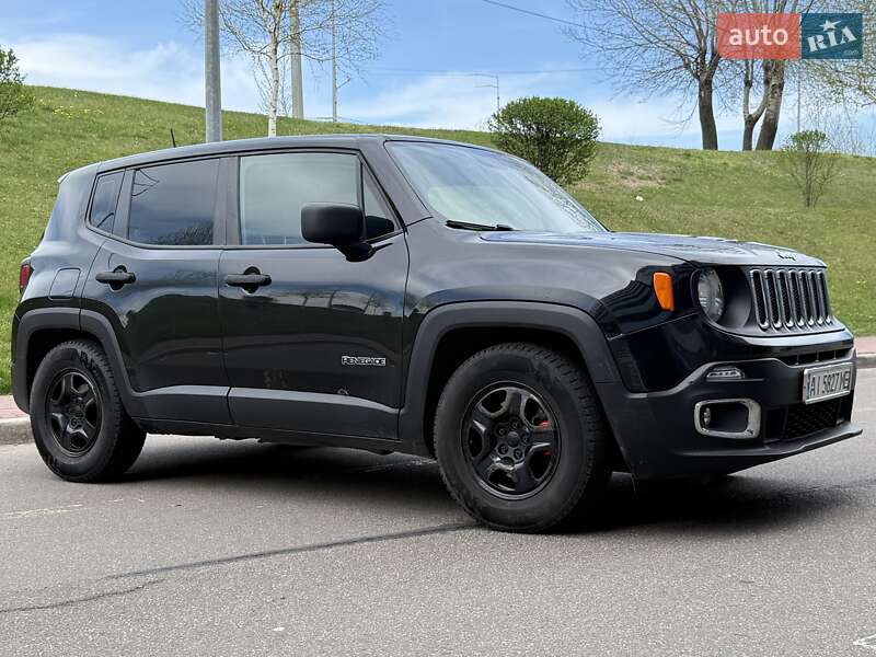 Позашляховик / Кросовер Jeep Renegade 2015 в 