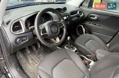 Позашляховик / Кросовер Jeep Renegade 2015 в 