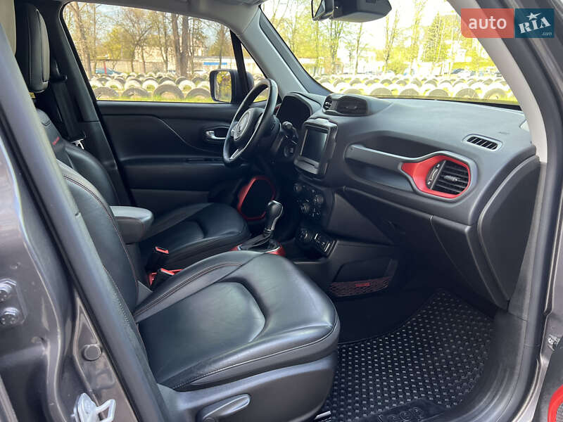 Внедорожник / Кроссовер Jeep Renegade 2019 в Киеве