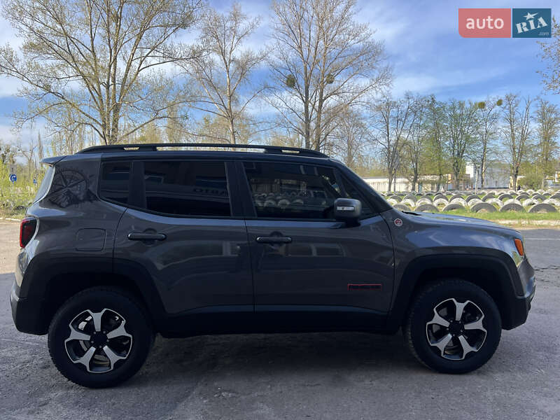 Внедорожник / Кроссовер Jeep Renegade 2019 в Киеве