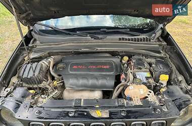Позашляховик / Кросовер Jeep Renegade 2017 в 