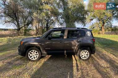 Позашляховик / Кросовер Jeep Renegade 2017 в 