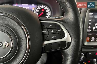 Позашляховик / Кросовер Jeep Renegade 2021 в 