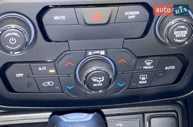 Позашляховик / Кросовер Jeep Renegade 2020 в 
