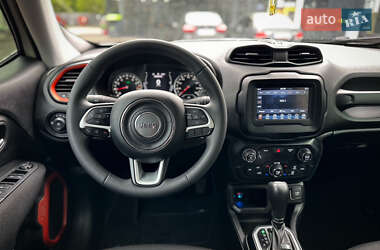 Внедорожник / Кроссовер Jeep Renegade 2020 в 