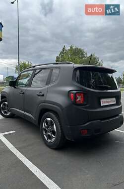 Внедорожник / Кроссовер Jeep Renegade 2017 в 