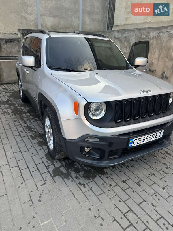Внедорожник / Кроссовер Jeep Renegade 2015 в 