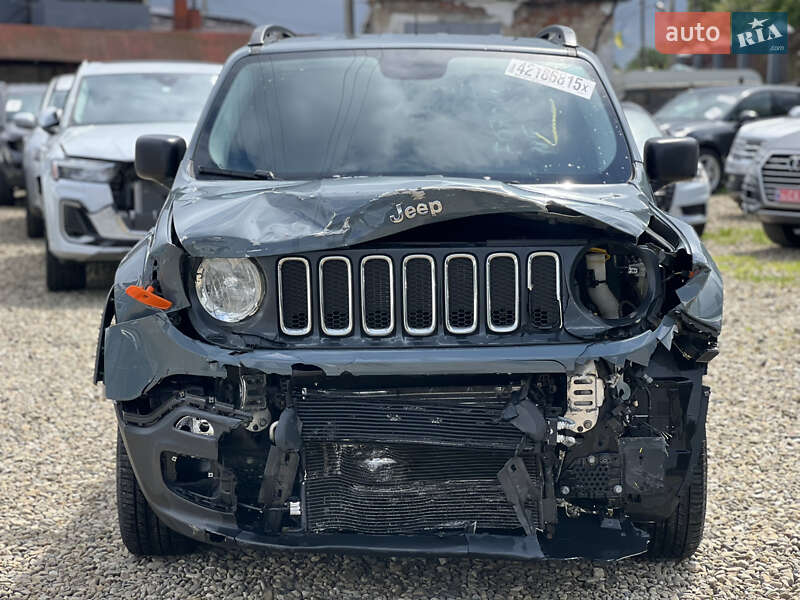 Позашляховик / Кросовер Jeep Renegade 2017 в Стрию