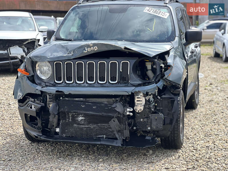 Позашляховик / Кросовер Jeep Renegade 2017 в Стрию