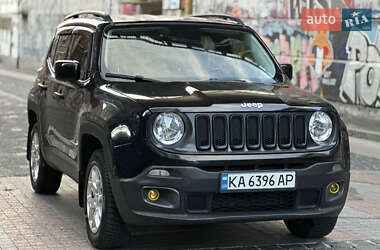 Внедорожник / Кроссовер Jeep Renegade 2016 в 
