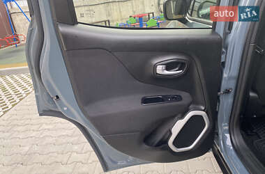 Внедорожник / Кроссовер Jeep Renegade 2018 в 