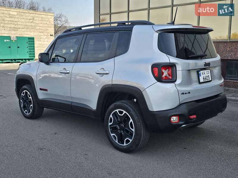 Позашляховик / Кросовер Jeep Renegade 2015 в Києві