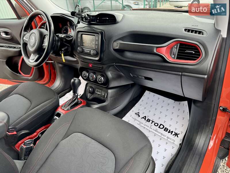 Внедорожник / Кроссовер Jeep Renegade 2015 в Сумах